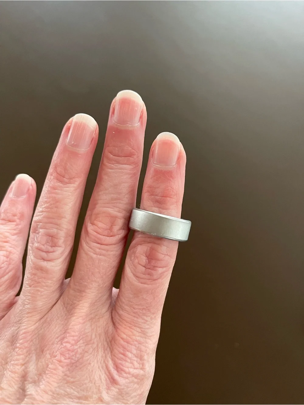 Oura Ring 4 Brushed Silver Titanium  sz 7
